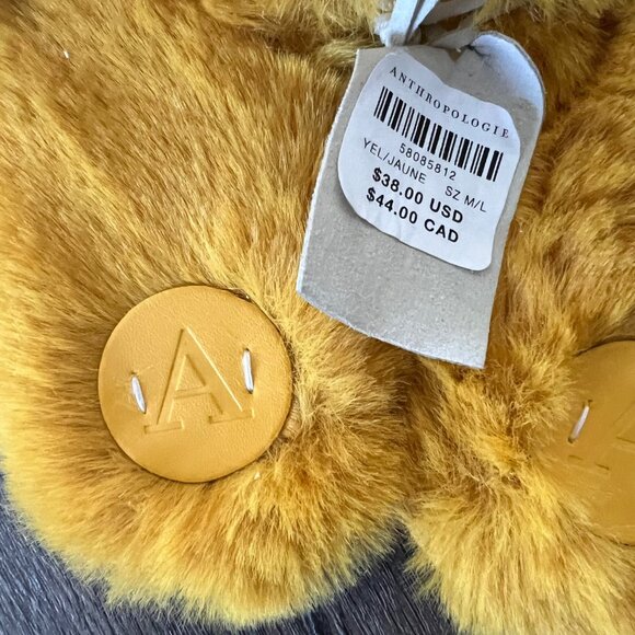 NWT Anthropologie Mustard Couldn’t Be Cozier Women’s Faux Fur Slippers Size M/L - Picture 3 of 4